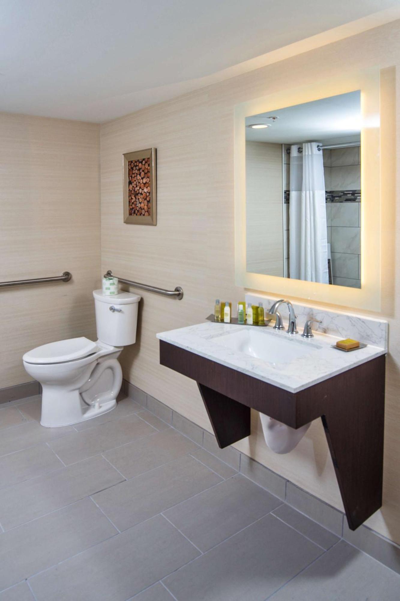 Doubletree By Hilton Neenah Exterior foto