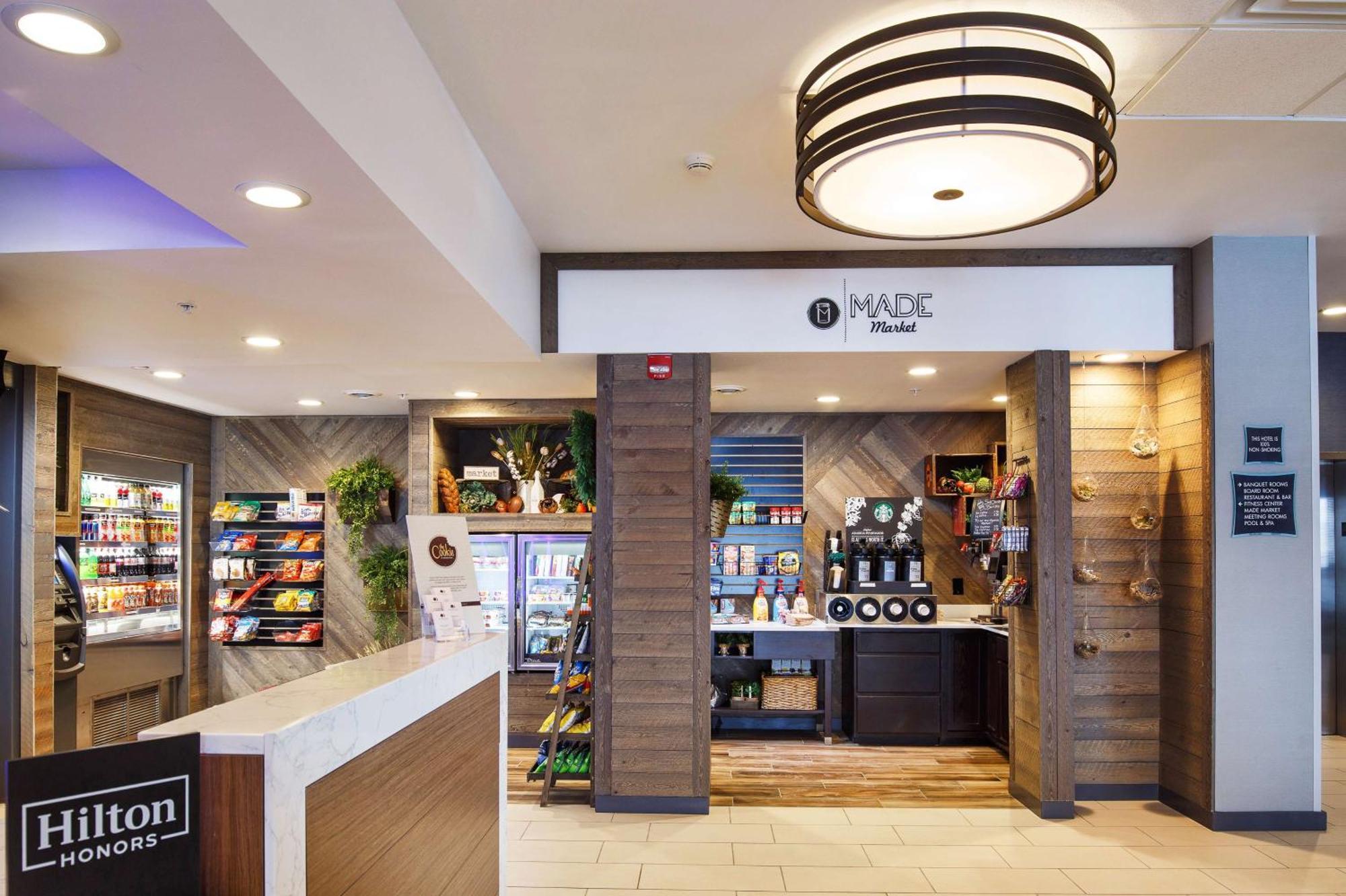 Doubletree By Hilton Neenah Exterior foto