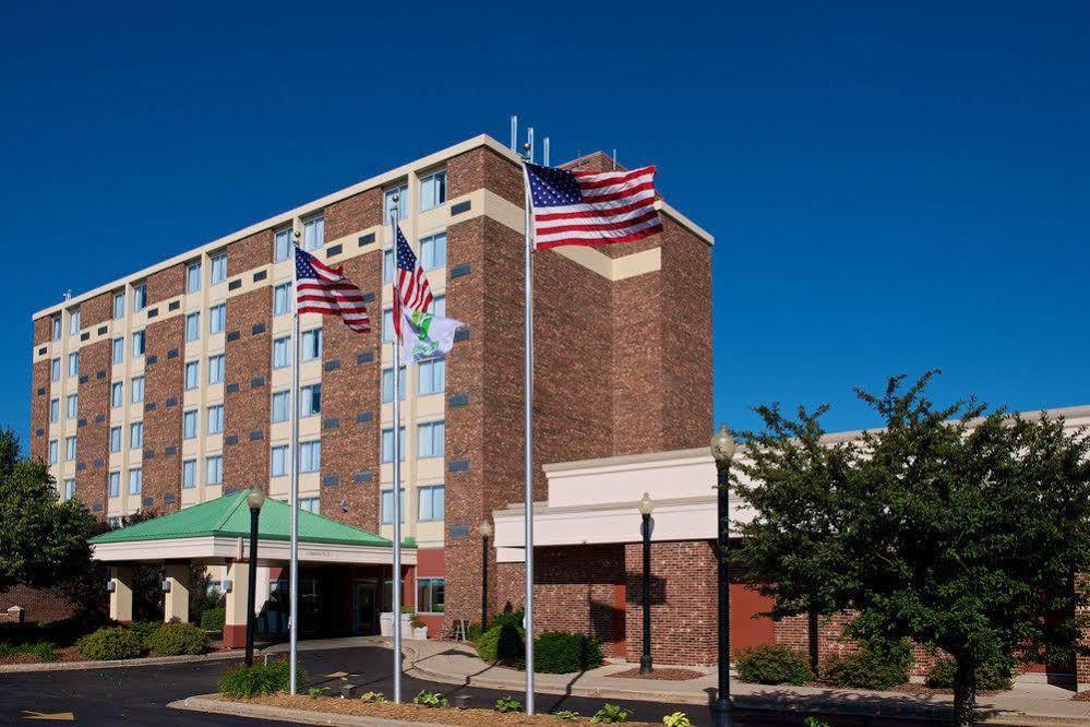 Doubletree By Hilton Neenah Exterior foto